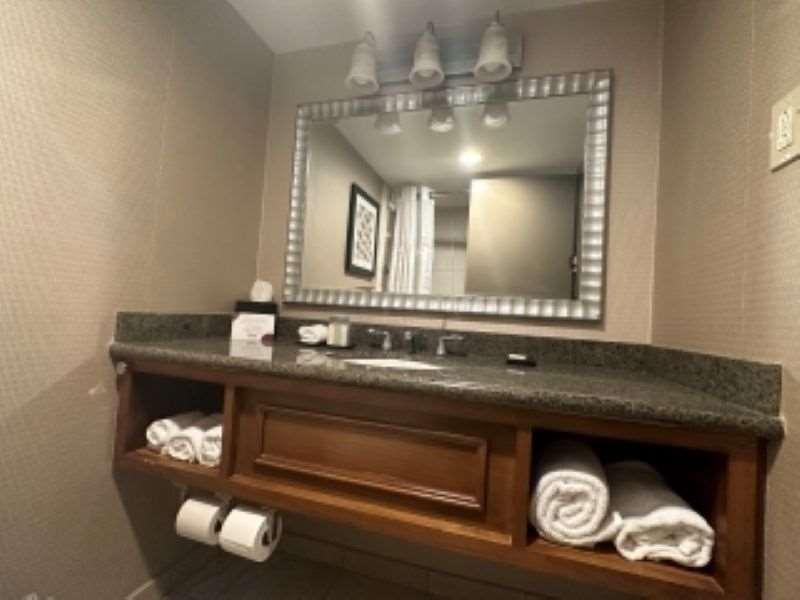 Grand Resort Hotel - Mt Laurel - Philadelphia Mount Laurel Oda fotoğraf
